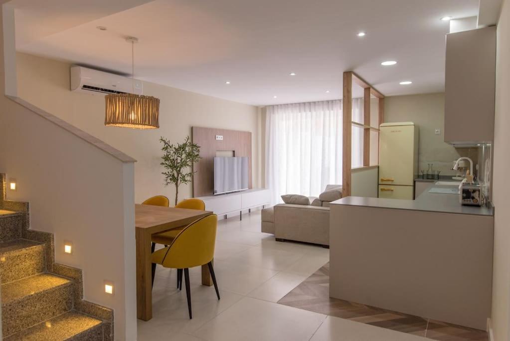Holiday home Casa 8 Personas Con Jardin